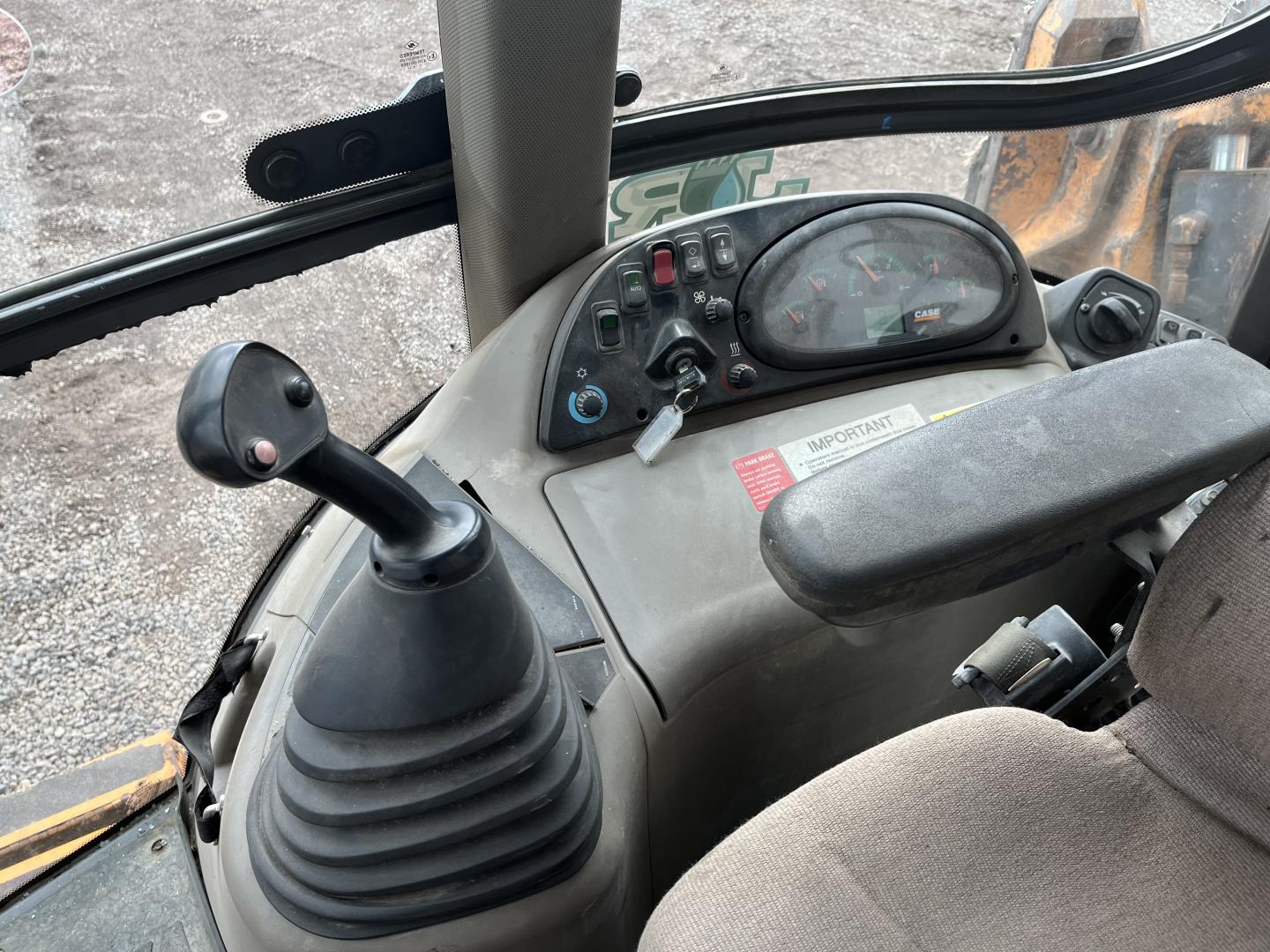 ./imagenes/INVOICE/2019/17034/RETROEXCAVADORA CASE 580 SUPER N (30).JPG